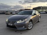 Lexus ES 300h 2013 года за 8 650 000 тг. в Актау