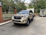 Toyota Land Cruiser Prado 2013 года за 14 300 000 тг. в Уральск