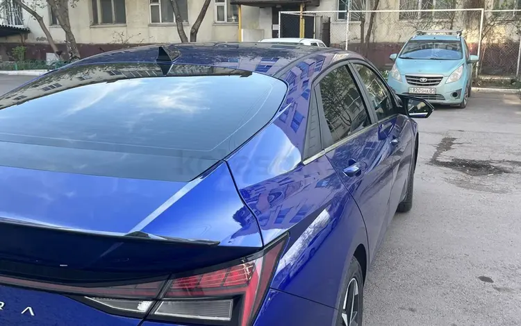 Hyundai Elantra 2022 года за 9 999 999 тг. в Астана