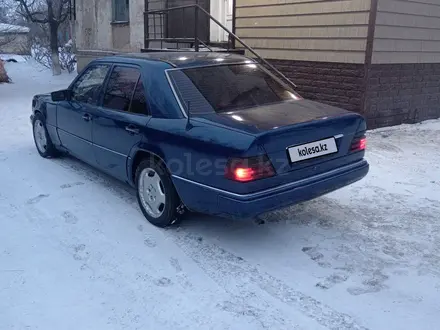 Mercedes-Benz E 200 1994 года за 1 900 000 тг. в Сатпаев – фото 4