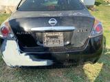 Nissan Altima 2010 года за 700 000 тг. в Уральск – фото 5