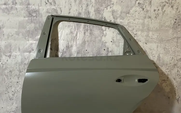 Задняя левая дверь Hyundai Sonata за 1 000 тг. в Шымкент