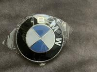 Эмблема BMW на капот. за 4 000 тг. в Алматы