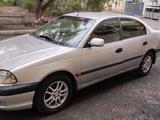 Toyota Avensis 2002 годаүшін2 200 000 тг. в Караганда