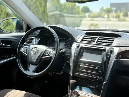 Toyota Camry 2014 года за 10 200 000 тг. в Актау – фото 17