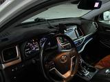 Toyota Highlander 2019 года за 15 500 000 тг. в Алматы – фото 5