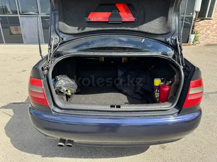 Audi A4 1997 года за 1 300 000 тг. в Алматы – фото 19