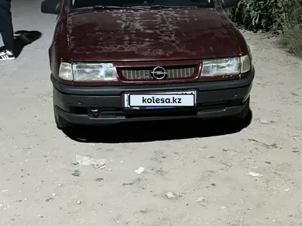 Opel Vectra 1993 года за 600 000 тг. в Актобе – фото 2