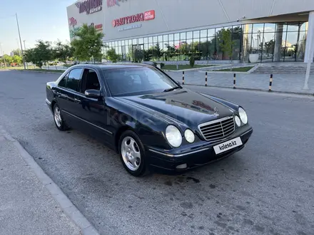 Mercedes-Benz E 280 2002 года за 3 500 000 тг. в Туркестан – фото 3