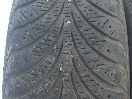 Шины 195/60 R15 — "GoodYear Ultra Grip Extreme" (Польша), зимние за 20 000 тг. в Астана – фото 3