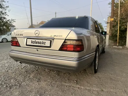 Mercedes-Benz E 220 1994 года за 2 750 000 тг. в Кызылорда – фото 4