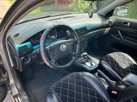 Volkswagen Passat 2003 года за 3 000 000 тг. в Астана – фото 11