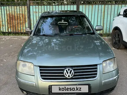 Volkswagen Passat 2002 года за 1 850 000 тг. в Астана