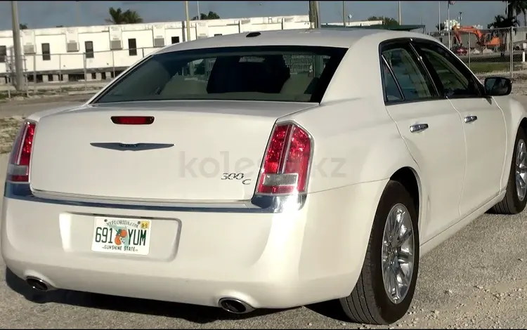 Chrysler 300C 2014 года за 530 000 тг. в Павлодар