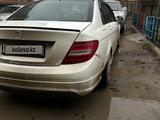 Mercedes-Benz C 180 2010 годаfor4 000 000 тг. в Атырау – фото 3