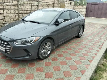 Hyundai Elantra 2018 года за 6 700 000 тг. в Актау – фото 3