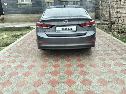 Hyundai Elantra 2018 года за 6 700 000 тг. в Актау – фото 4