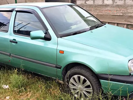 Volkswagen Golf 1994 года за 700 000 тг. в Тараз – фото 2