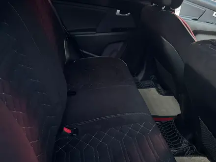 Kia Sportage 2015 года за 7 300 000 тг. в Актобе – фото 10
