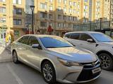 Toyota Camry 2015 года за 6 700 000 тг. в Атырау