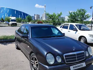 Mercedes-Benz E 230