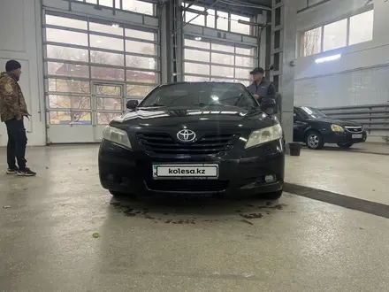 Toyota Camry 2007 года за 6 000 000 тг. в Актобе – фото 4