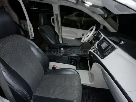 Toyota Sienna 2012 года за 9 500 000 тг. в Атырау – фото 6