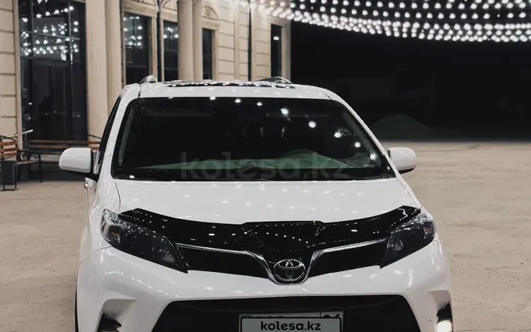 Toyota Sienna 2012 годаүшін9 500 000 тг. в Атырау