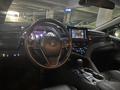 Toyota Camry 2022 года за 14 600 000 тг. в Алматы – фото 10