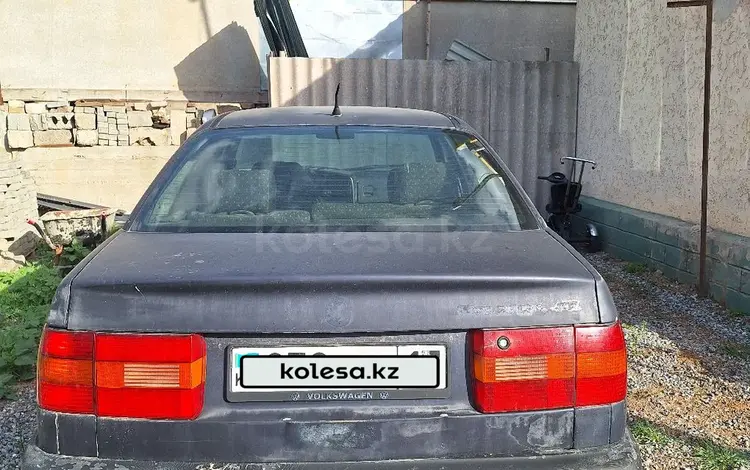 Volkswagen Passat 1994 года за 800 000 тг. в Шымкент
