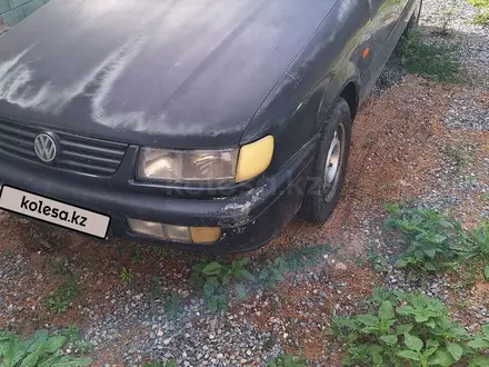 Volkswagen Passat 1994 года за 800 000 тг. в Шымкент – фото 2