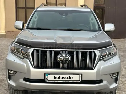 Toyota Land Cruiser Prado 2021 года за 26 500 000 тг. в Актау