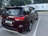 Kia Carnival 2015 годаүшін9 500 000 тг. в Алматы – фото 4