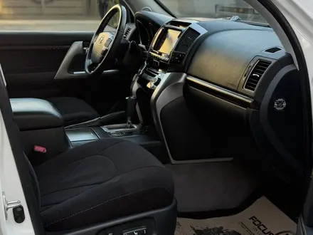 Toyota Land Cruiser 2014 года за 24 000 000 тг. в Алматы – фото 13