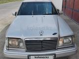 Mercedes-Benz E 220 1993 годаүшін1 500 000 тг. в Тараз