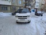 Volkswagen Caravelle 1995 года за 4 500 000 тг. в Караганда