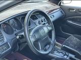 Honda Accord 2000 года за 2 900 000 тг. в Актобе – фото 4
