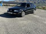 Volkswagen Vento 1994 годаfor1 100 000 тг. в Алматы