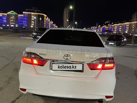 Toyota Camry 2014 года за 11 000 000 тг. в Актобе – фото 3