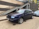 Volkswagen Vento 1997 года за 2 100 000 тг. в Астана – фото 2