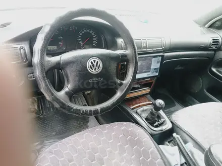 Volkswagen Passat 1999 года за 1 300 000 тг. в Шымкент – фото 3