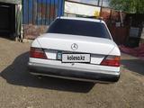 Mercedes-Benz E 230 1992 года за 1 700 000 тг. в Алматы