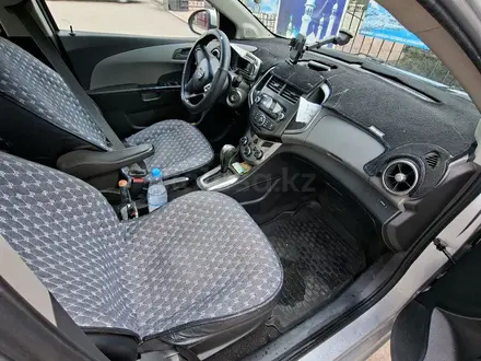 Chevrolet Aveo 2015 года за 2 700 000 тг. в Алматы – фото 10