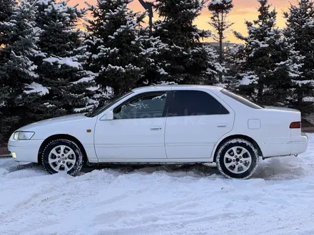 Toyota Camry 1998 года за 3 550 000 тг. в Талдыкорган – фото 9