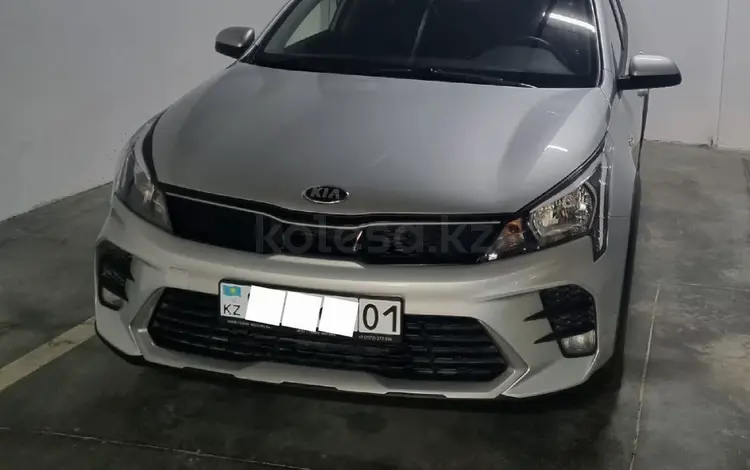 Kia Rio X-Line 2021 года за 8 900 000 тг. в Астана