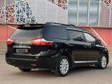 Toyota Sienna 2017 года за 14 800 000 тг. в Алматы