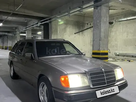 Mercedes-Benz E 230 1990 года за 1 600 000 тг. в Шымкент