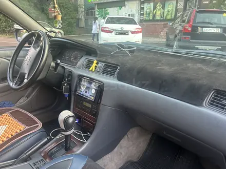 Toyota Camry 1998 года за 3 400 000 тг. в Алматы – фото 9