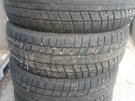 225/65R17 Triangle за 25 000 тг. в Алматы