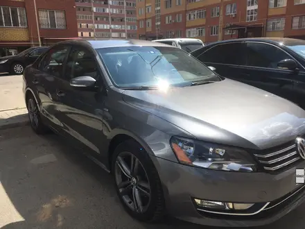 Volkswagen Passat 2014 года за 5 000 000 тг. в Атырау – фото 5